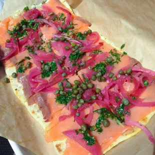Smoked salmon breakfast flatbread pizza