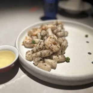 Uluh Rice Cake w. Shrimp &amp; Black Truffle