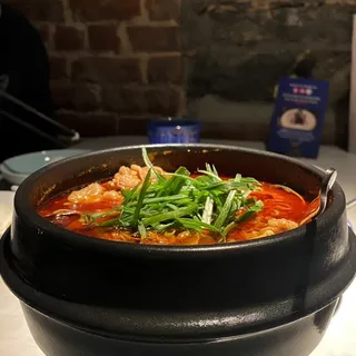 Beef & Rice Pasta w. Sesame Sauce