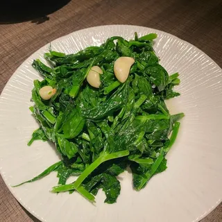 Sauteed Pea Shoot w. Garlic