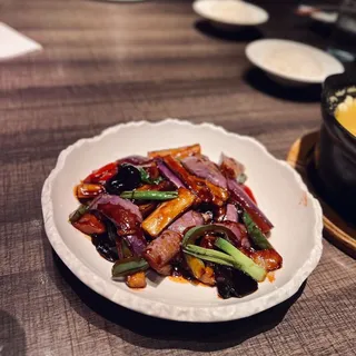 Eggplants w. Garlic Sauce