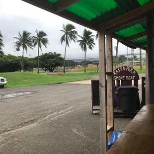 Hawaiian plate lunch on a breezy day