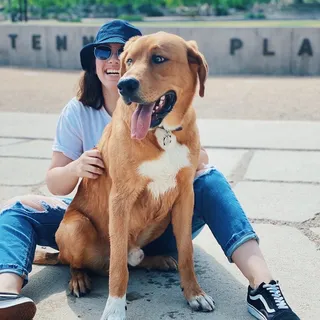 Bella S.