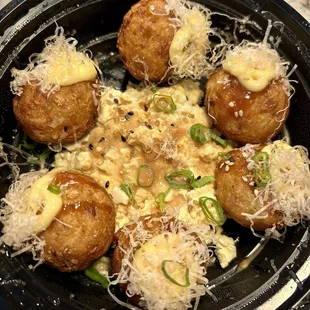 Tako yaki (octopus balls)