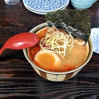 Spicy Roasted Garlic Pork Ramen