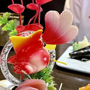 Adorable Chirashi adornment