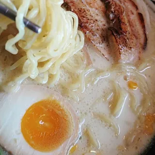 Creamy Tonkotsu Ramen