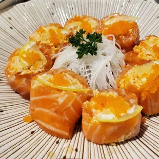 Salmon Crown Roll
