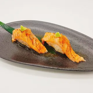 Torched Salmon Roll