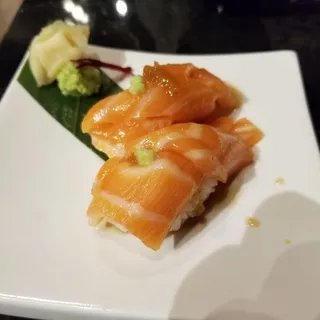 Salmon Sushi