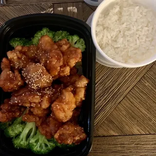 Sesame Chicken Entree