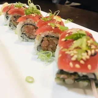 Poke Tuna Roll