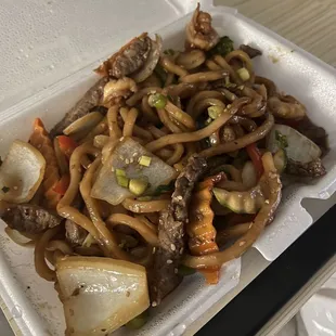 Yaki Udon w/beef &amp; shrimp