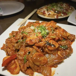 Stir-Fry Kimchi with Pork