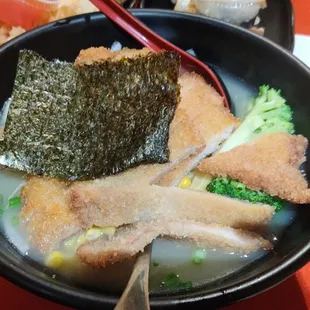 Tonkatsu ramen