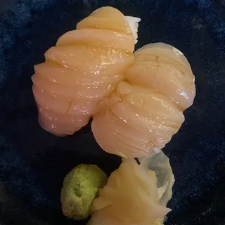 Hotate Nigiri