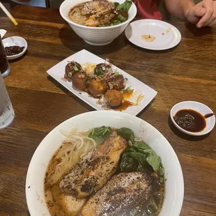 Takoyaki Black Garlic Tonkotsu
