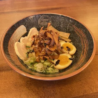 Black Garlic Ramen ( Hei Suan Mian)