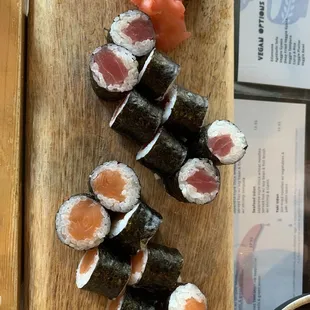 Roll combo: tuna and salmon