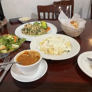 Forgot to get a pic of the salad before eating. But the Italian dressing was so good, you can tell it's house made.