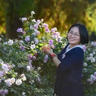 Daoqin Z.