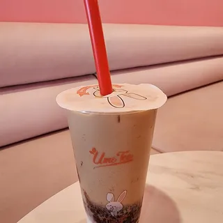 Black Milk Tea with Taro & Boba