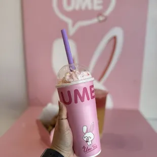 White peach oolong milk tea