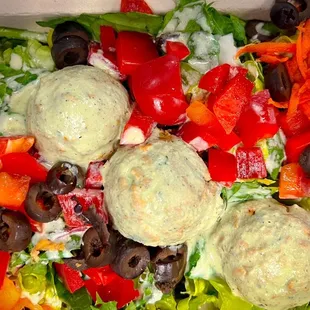 Falafel salad