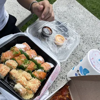 Salmon Crunch Roll