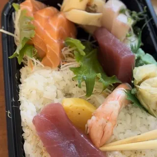 Chirashi Sushi