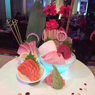 Assorted sashimi