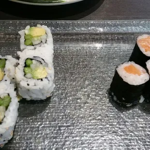 Avacado, cucumber, asparagus and salmon maki