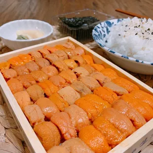 Uni tray