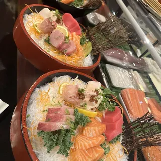 E4. Sashimi Dinner