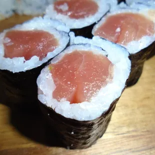 Tuna roll, close-up.