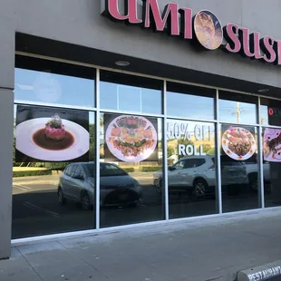 the outside of a restaurant