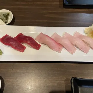 Maguro nigiri &amp; Hamachi nigiri x2