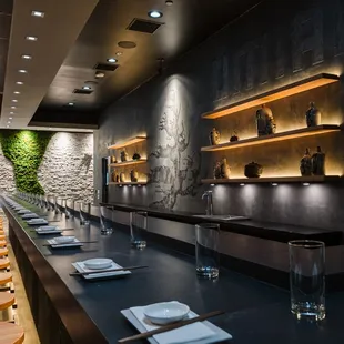 UMIAI Hand Roll &amp; Sake Bar