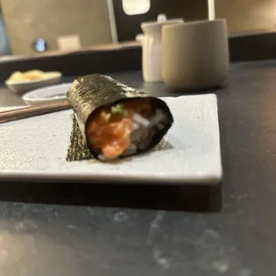 Salmon Hand Roll