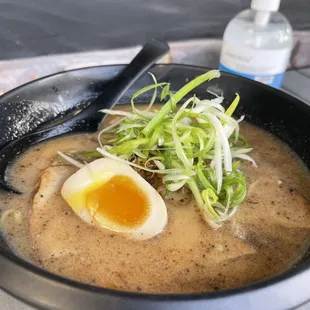 Black Tonkotsu Ramen w/ egg, crispy onion, black garlic oil and green onions