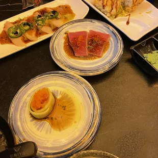 Yellowtail fire, fried jalapeños, tuna tataki and rainbow naruto