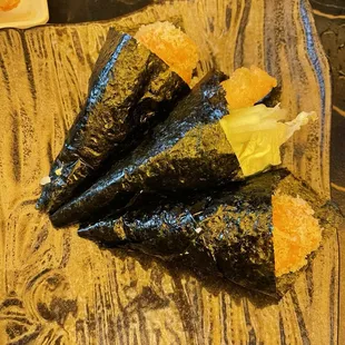 Spicy salmon and shrimp tempura cone (handroll)