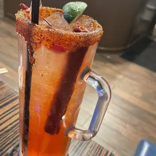 dessert, drink