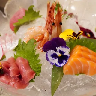 Sashimi Grand Selection