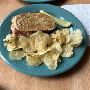 Rueban with chips