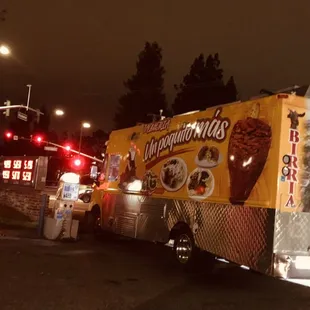 a food truck at night