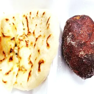 Pupusa de queso con loroco (flower and cheese) $2.75- 3 stars y empanada de platano (fried plantain covered in sugar)- 4 stars