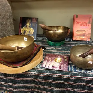 Singing bowls