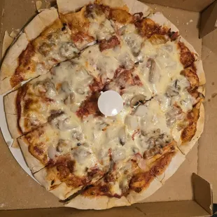 Pizza,  sausage,  mushrooms,  green pepper