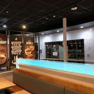an empty restaurant